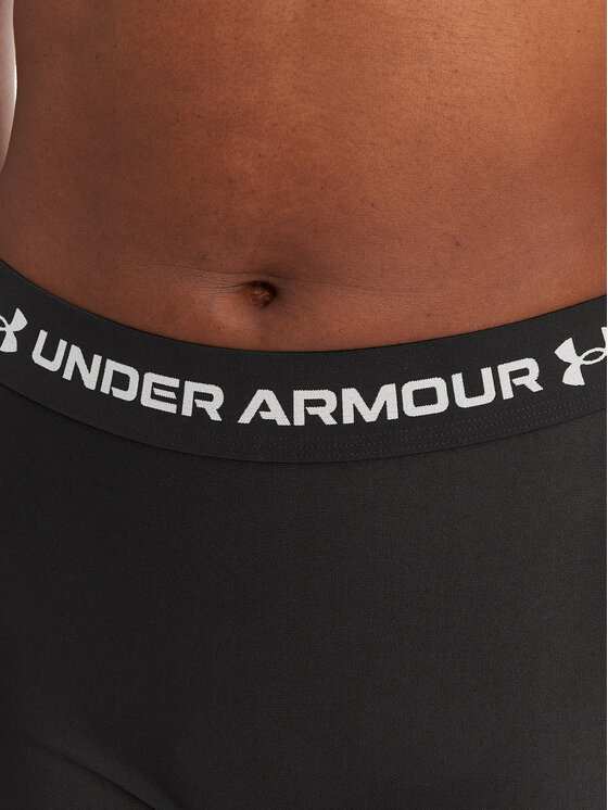 Under Armour Under Armour Pantaloni scurți sport HeatGear® 6011354 Negru Slim Fit