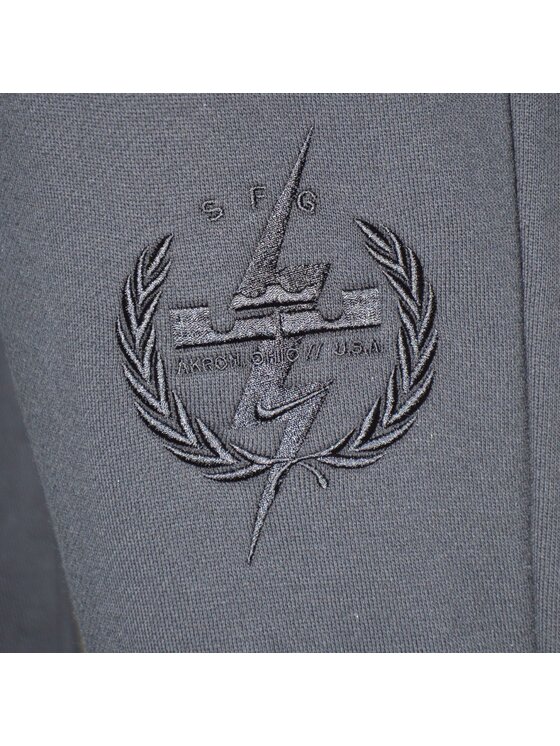 Nike Nike Spodnie materiałowe LeBron Pants Czarny Active Fit