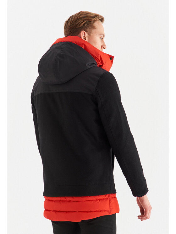 Pako Lorente Pako Lorente Kurtka zimowa M22WF-5X-001 Czarny Classic Fit