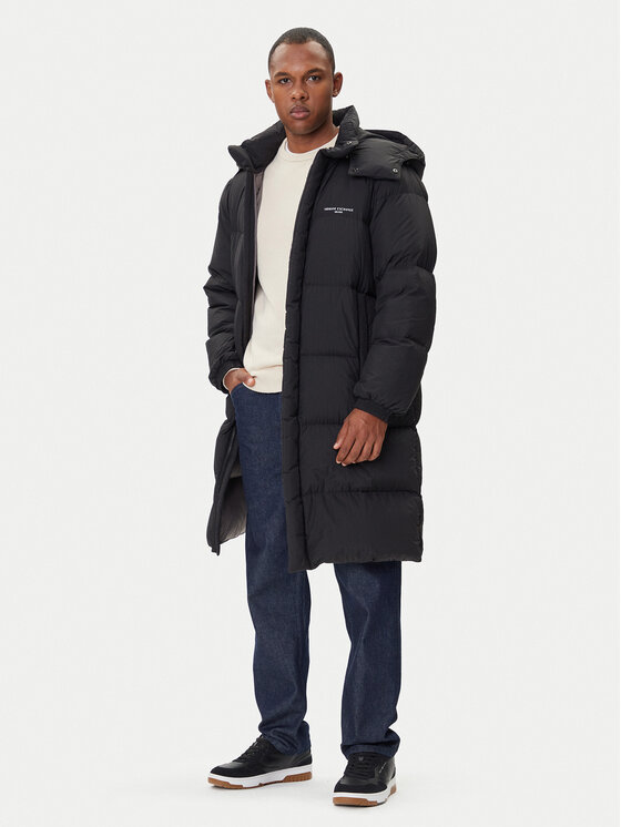 Armani Exchange Armani Exchange Pehelykabát XM001846 AF16340 UC001 Fekete Regular Fit