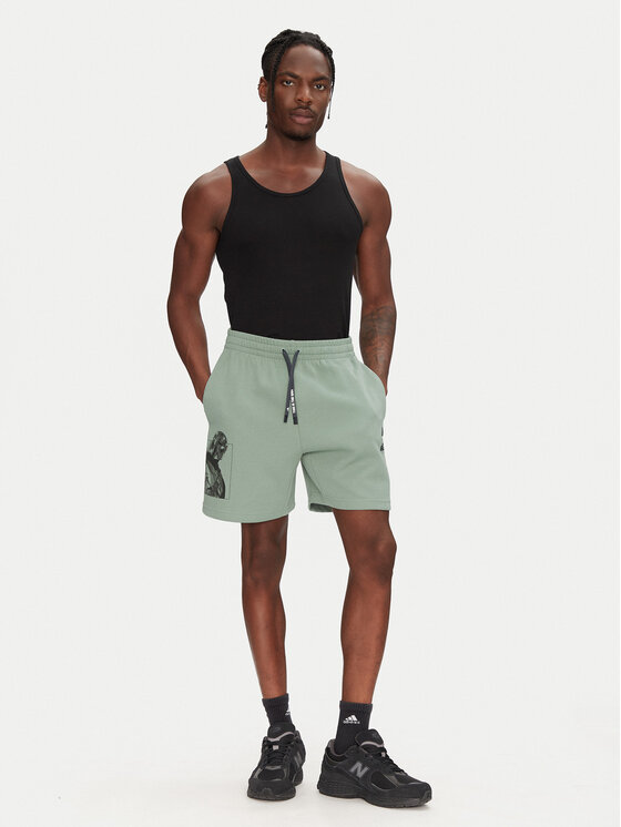 adidas adidas Sportiniai šortai Star Wars The Mandalorian™ JI5722 Žalia Regular Fit