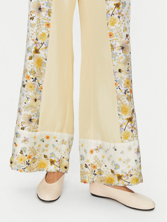 Munthe Munthe Hlače Febert 251140025118 Bež Relaxed Fit