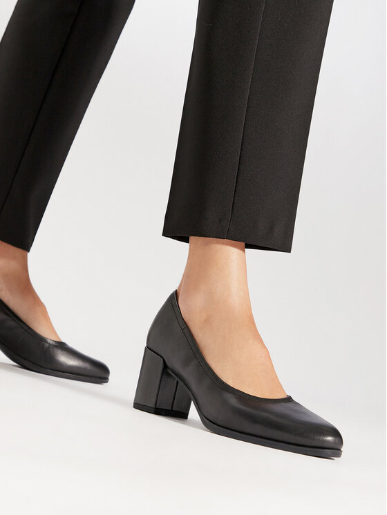 Clarks Clarks Czółenka Freva 55 Court 261709644 Czarny