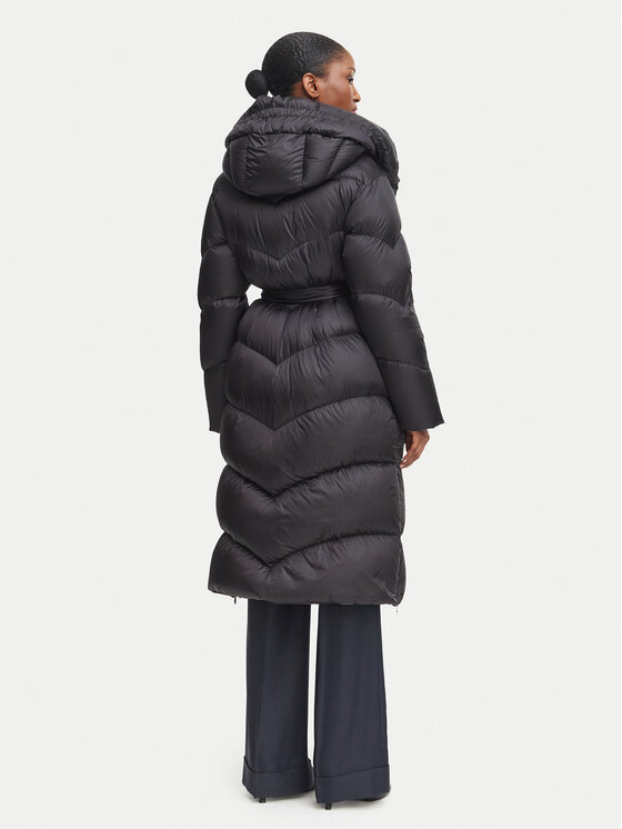 Hetregó Hetregó Giubbotto piumino Karen 8R605 26WD02 Nero Relaxed Fit