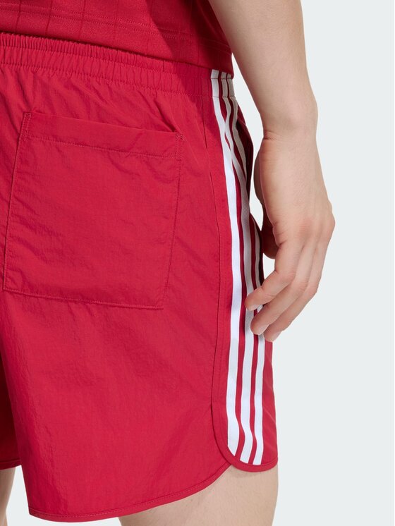 adidas adidas Szorty materiałowe 159299 Czerwony Regular Fit