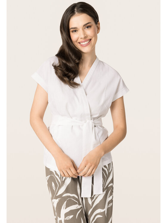 QUIOSQUE QUIOSQUE Halenka 2UB002 Bílá Regular Fit
