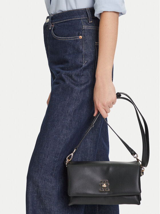 Tommy Hilfiger Tommy Hilfiger Сумка Th Modern Conv Crossover AW0AW17465 Чорний