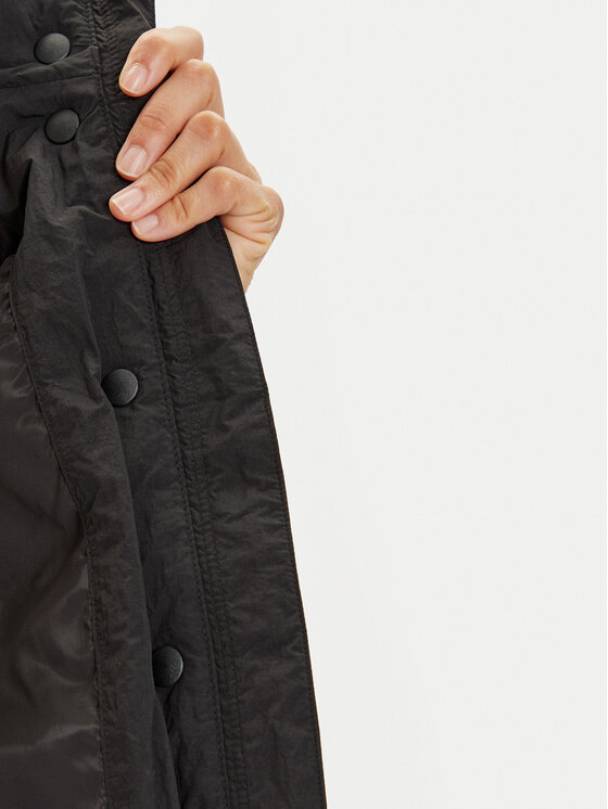 Calvin Klein Jeans Calvin Klein Jeans Αμάνικο Μπουφάν Chenille J20J224687 Μαύρο Regular Fit