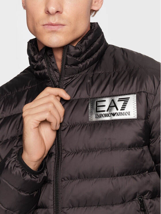 EA7 Emporio Armani EA7 Emporio Armani Пуховик 6LPB14 PN5ZZ 1200 Чорний Regular Fit