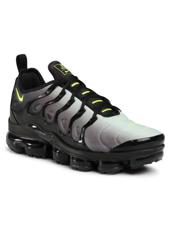 Flight club best sale vapormax plus