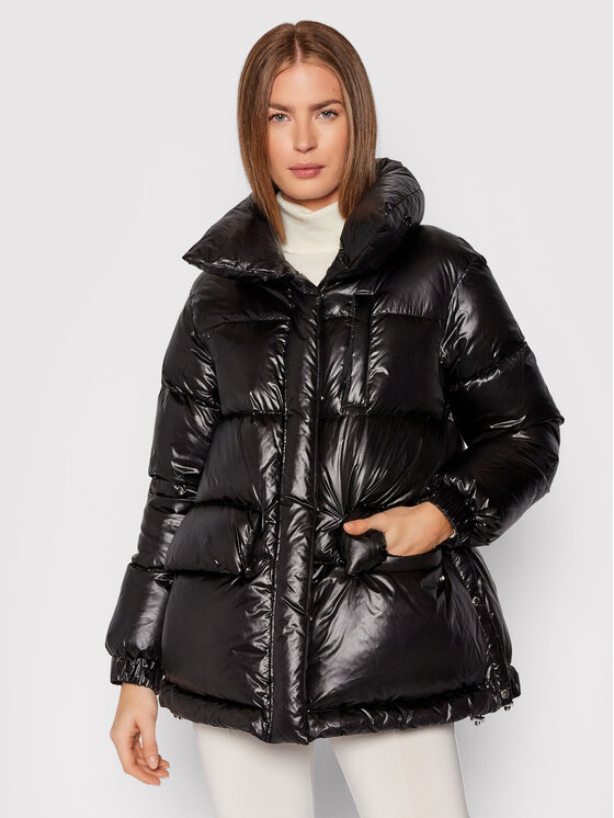 Woolrich Woolrich Vatovaná bunda Aliquippa CFWWOU0583FRUT1702 Čierna Regular Fit