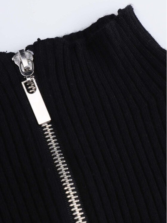 Coccodrillo Coccodrillo Každodenné šaty ZC4129101SGJ Čierna Regular Fit