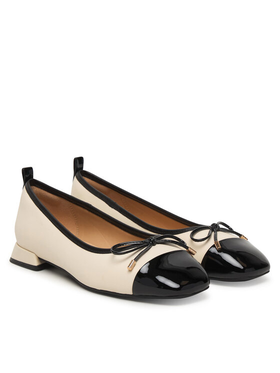 Clarks Clarks Poltopánky Ubree15 Poppy 26186333 Écru