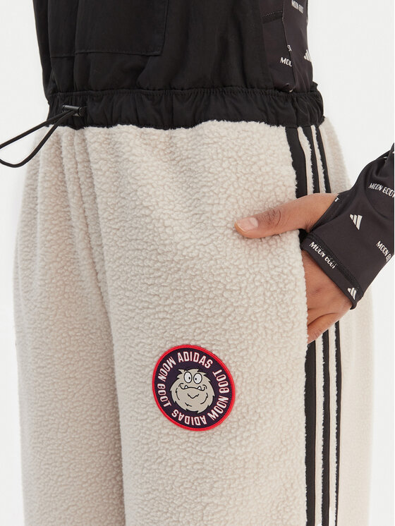 adidas adidas Kelnės su petnešomis Moon Boot JM1106 Smėlio Loose Fit