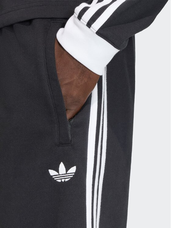 adidas adidas Szorty materiałowe 159264 Czarny Regular Fit
