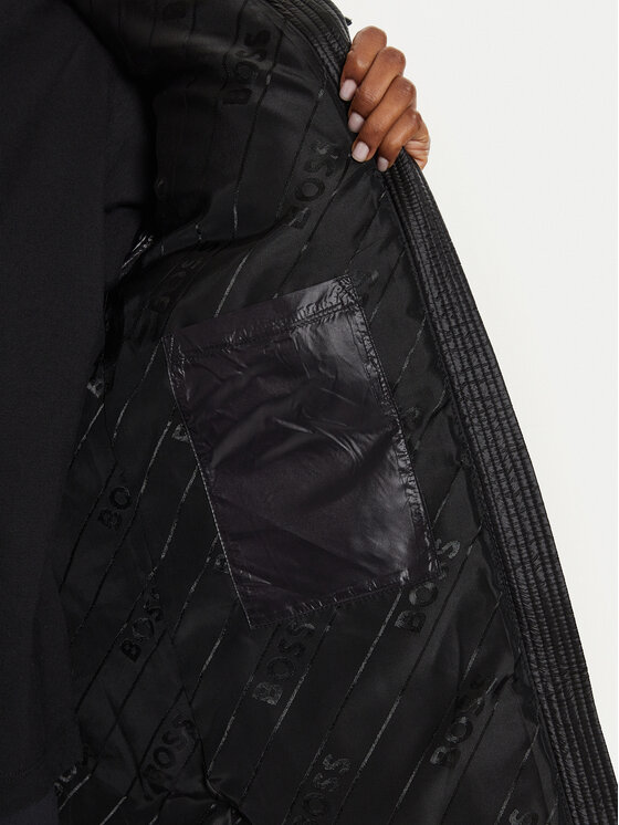 BOSS BOSS Зимно яке Petrana3 50524625 Черен Regular Fit