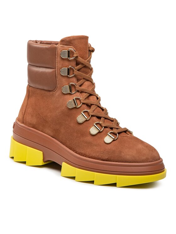 Stuart Weitzman Stuart Weitzman Pohodni čevlji Noho Hiker Bootie SC739 Rjava