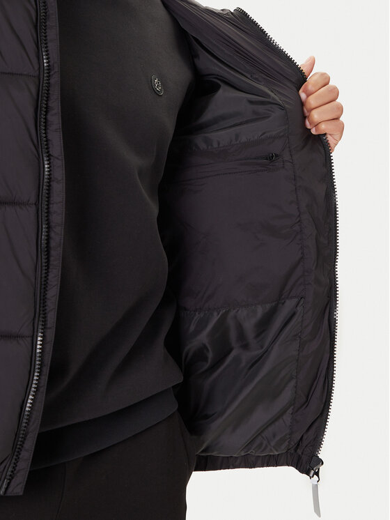 Guess Guess Žieminė striukė Z5BL17 WO06I Juoda Regular Fit