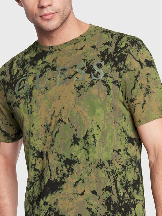 Guess T-Shirt Camo M2BI66 K9RM4 Grün Regular Fit | Modivo.de
