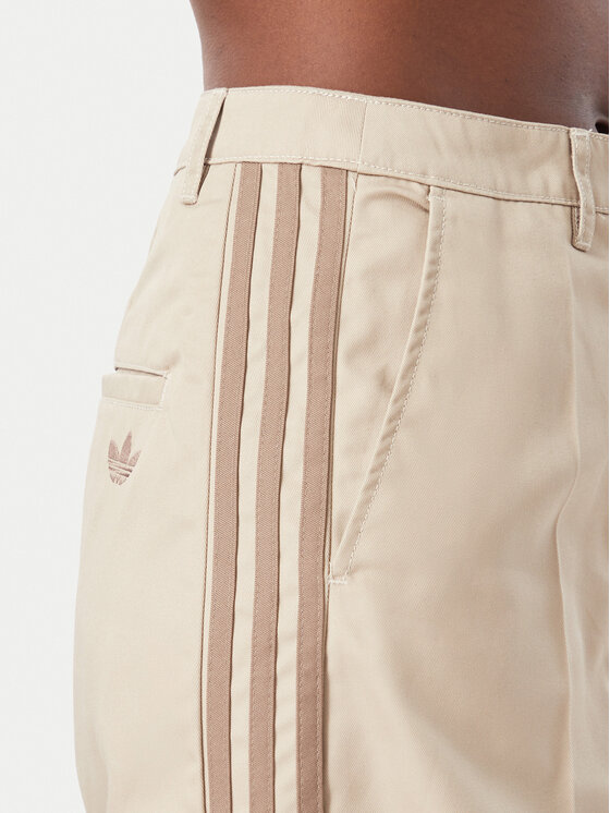 adidas adidas Текстилни панталони Tailored Pant KS9949 Бежов Regular Fit