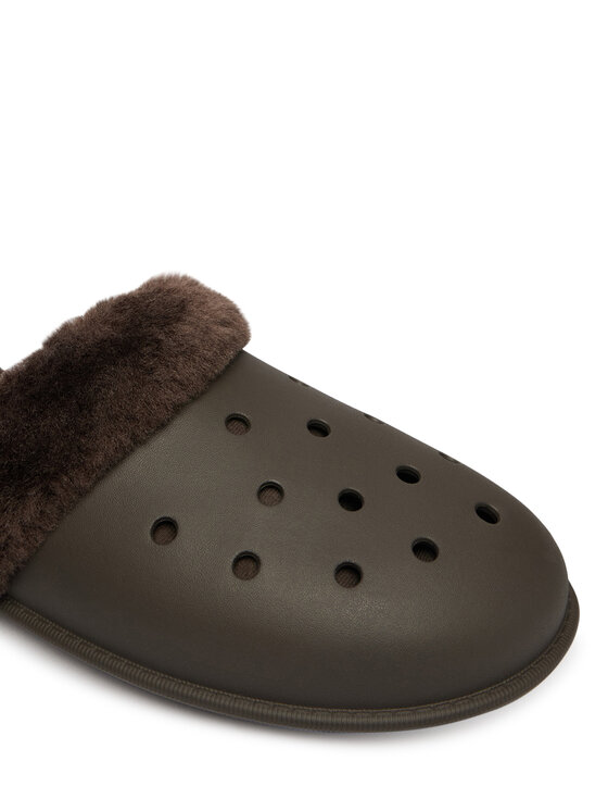 Crocs Crocs Тапочки Classic Fuzz Scuff 212143 Коричневий