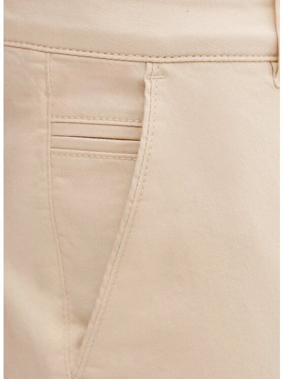 Pako Lorente Pako Lorente Szorty materiałowe P25SB-WS-005 Beżowy Classic Fit