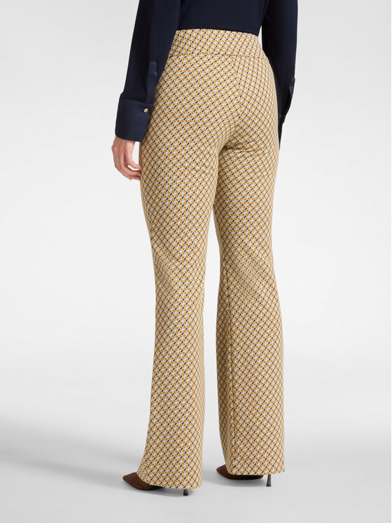 Elena Mirò Elena Mirò Pantaloni di tessuto P082Z000176N001 Crema Regular Fit