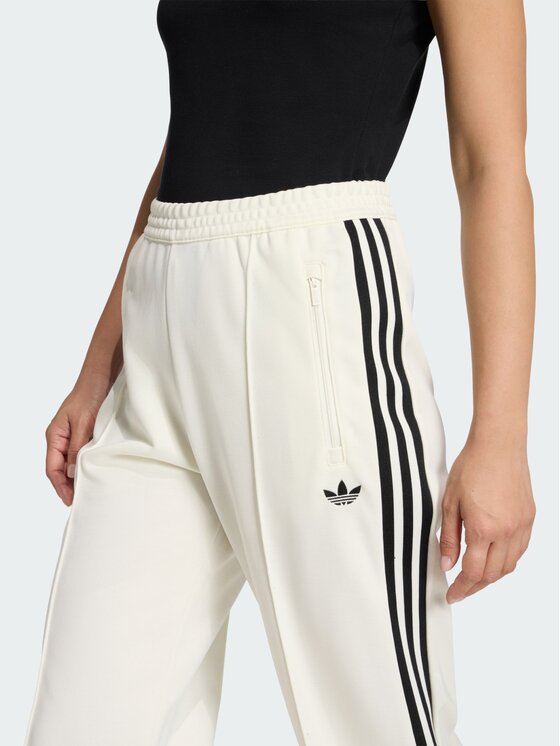 adidas adidas Spodnie dresowe CLASSIC Biały Regular Fit