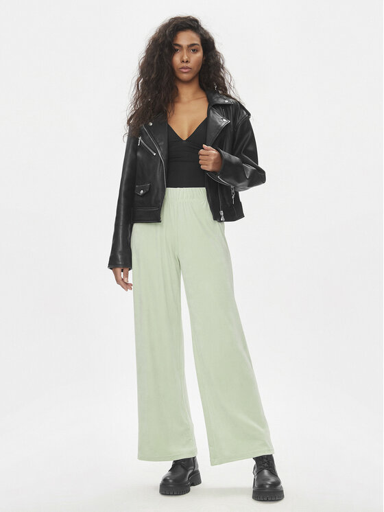 ONLY ONLY Pletene hlače Rebel 15311822 Zelena Straight Fit