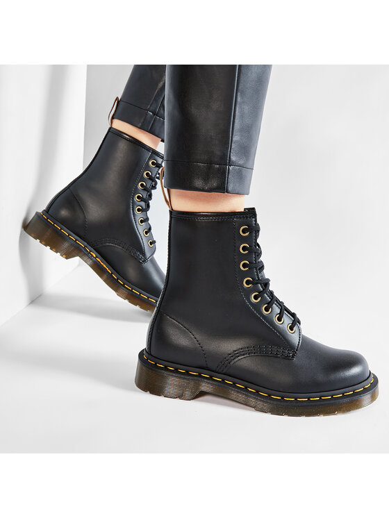 Dr. Martens Dr. Martens Lendurisaapad Vegan 1460 14045001 Must