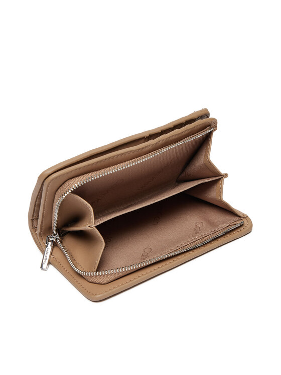 Calvin Klein Calvin Klein Didelė Moteriška Piniginė Ck Daily Medium Bifold_Pbl K60K613075 Smėlio