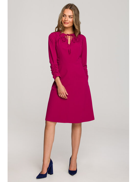 Stylove Stylove Koktejlové šaty S325 Fialová Regular Fit