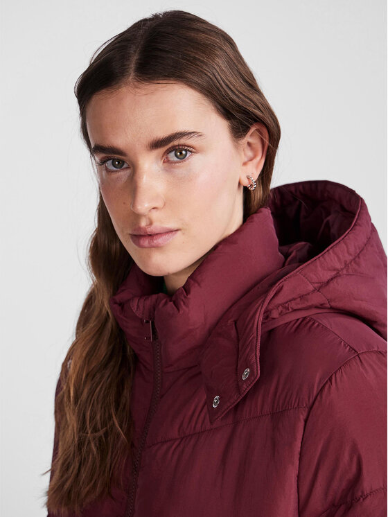 Pieces Pieces Zimska jakna 17126619 Tamnocrvena Regular Fit