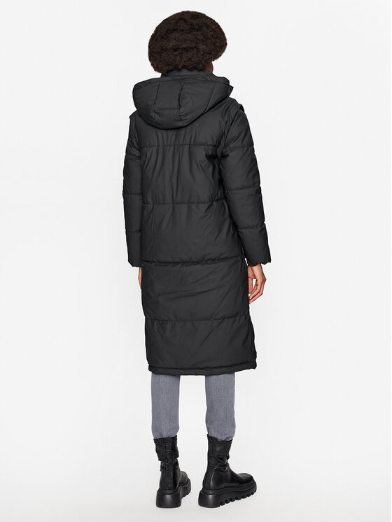 ONLY ONLY Zimné bundy 15299137 Čierna Relaxed Fit