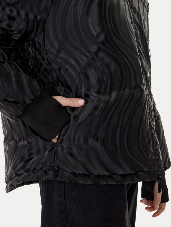 Armani Exchange Armani Exchange Zimska jakna XW000690 AF16211 FC102 Črna Regular Fit