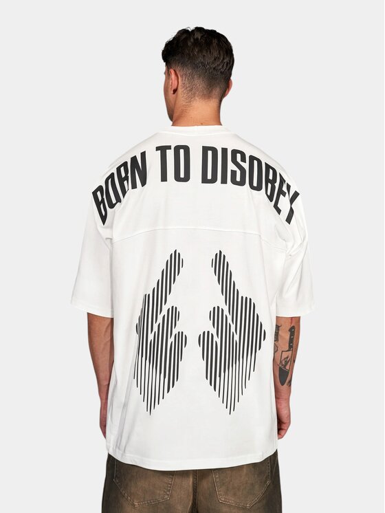 MADE BY SOCIETY MADE BY SOCIETY T-Shirt BORN TO DISOBEY - T18010 Biały Basic Fit