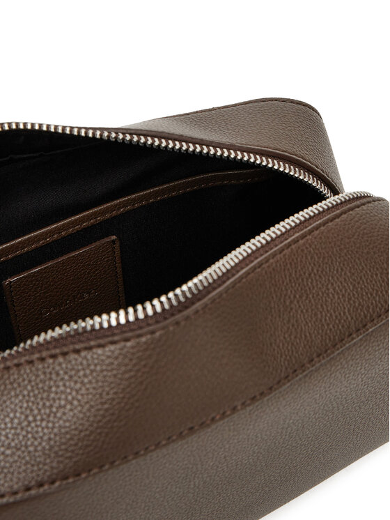 Calvin Klein Calvin Klein Kozmetični kovček Micropebble Washbag/Dopp Kit LV04D1036G Rjava