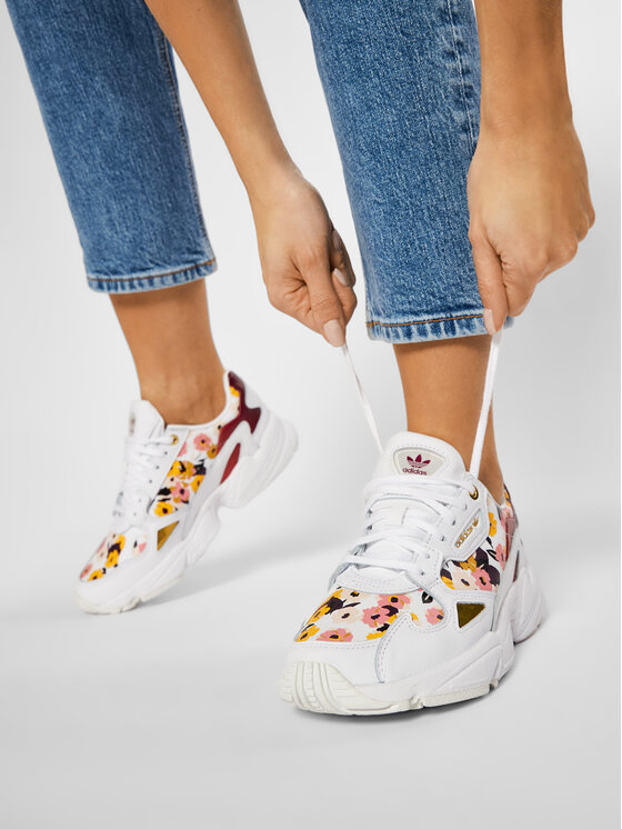 adidas adidas Сникърси Falcon W FW2520 Бял