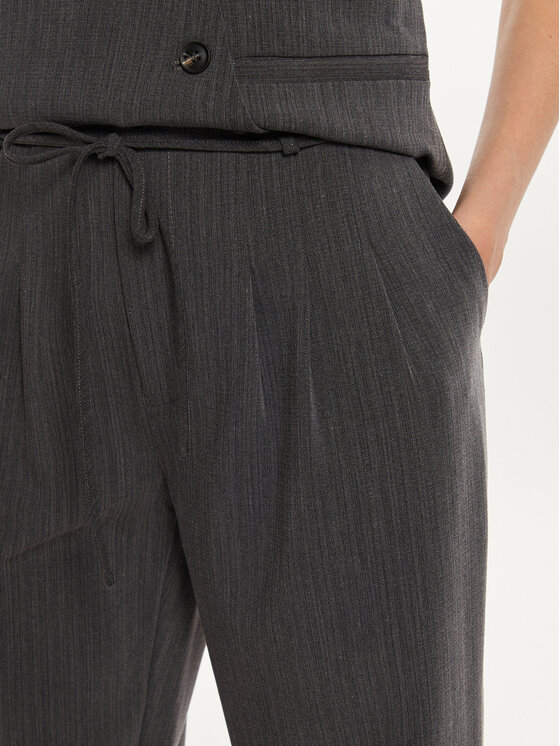 Karen by Simonsen Karen by Simonsen Pantaloni din material Ro 10105154 Gri Loose Fit