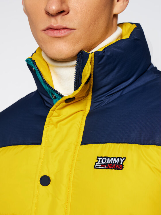 Tommy Jeans Pūkinė striukė Corp DM0DM09379 Geltona Regular Fit • Modivo.lt