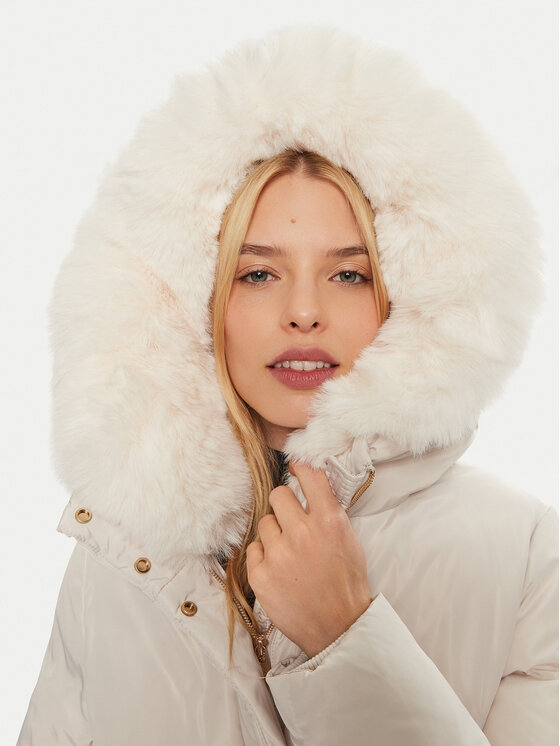 Rinascimento Rinascimento Зимно яке CFC0118607003 Екрю Regular Fit