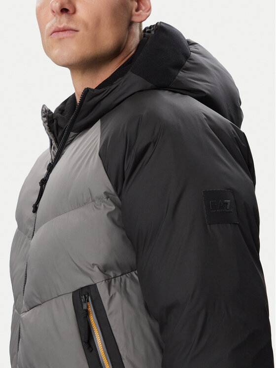 EA7 Emporio Armani EA7 Emporio Armani Зимова куртка 7M002785 AF26223 U8085 Сірий Regular Fit