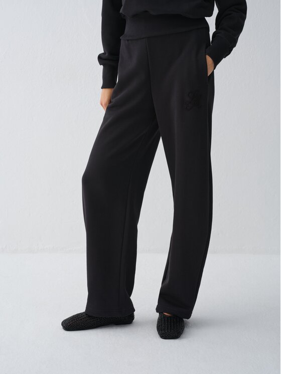 La Mania La Mania Spodnie dresowe ZAYA Czarny Basic Fit