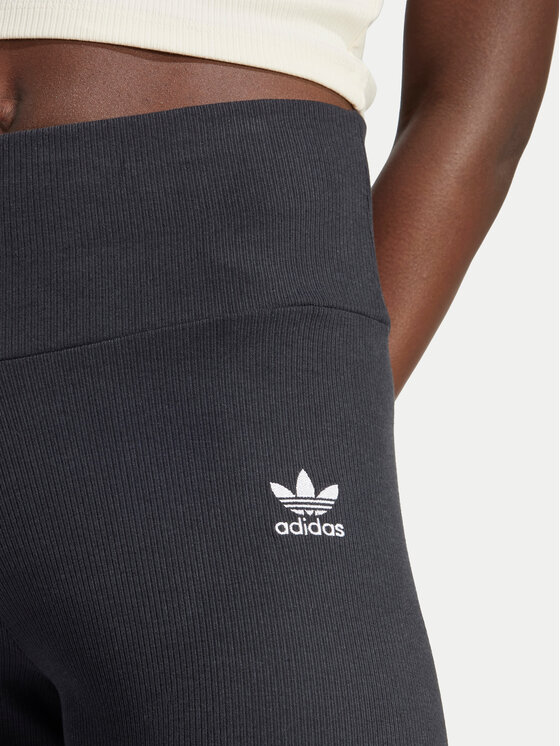 adidas adidas Legíny Essentials IY9645 Čierna Slim Fit