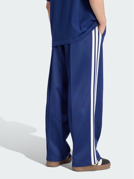 adidas adidas Spodnie materiałowe 165294 Niebieski Loose Fit