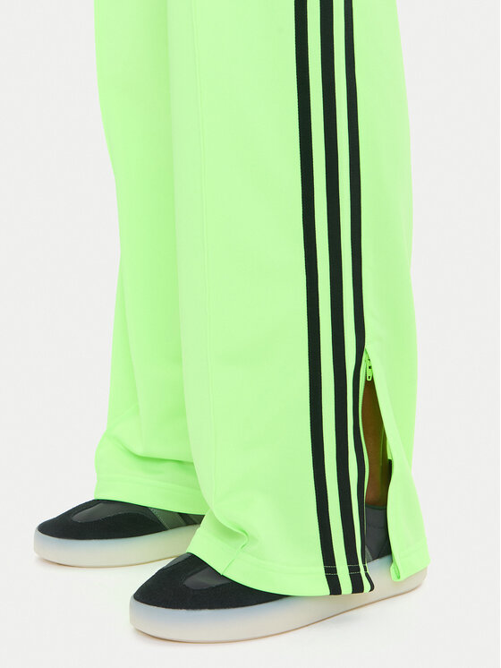 adidas adidas Donji dio trenerke adicolor Classic Firebird JW1228 Zelena Loose Fit