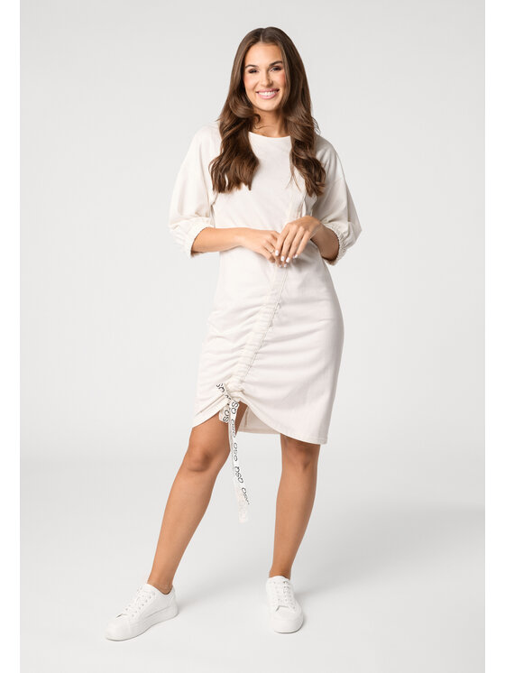 QUIOSQUE QUIOSQUE Sukienka codzienna Quiosque 4OR013100 Biały Regular Fit