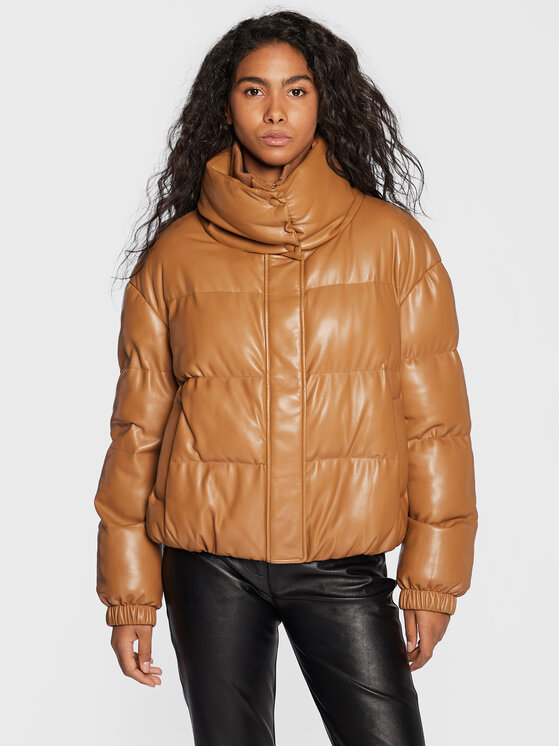 Patrizia Pepe Bunda z imitácie kože 2O0022/E005-B746 Hnedá Regular Fit