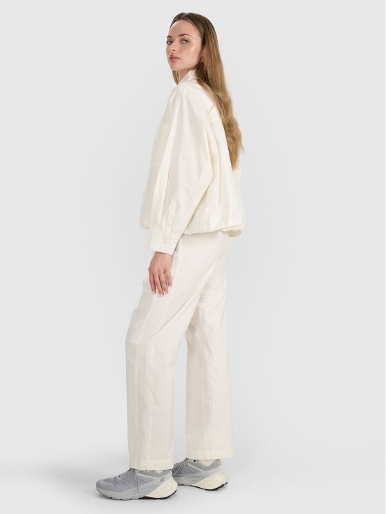 4F 4F Pantaloni di tessuto 4FRSS25TTROF1448-11S Bianco Relaxed Fit