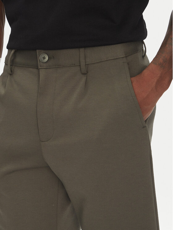 Lindbergh Lindbergh Szorty materiałowe 30-506062 Zielony Regular Fit
